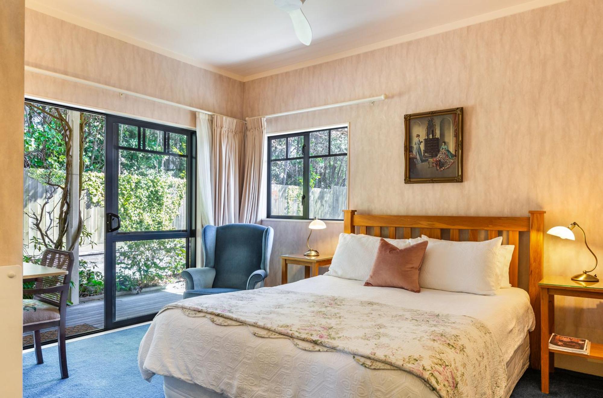Olive Rabbit - Boutique Bed & Breakfast Turangi Exterior photo