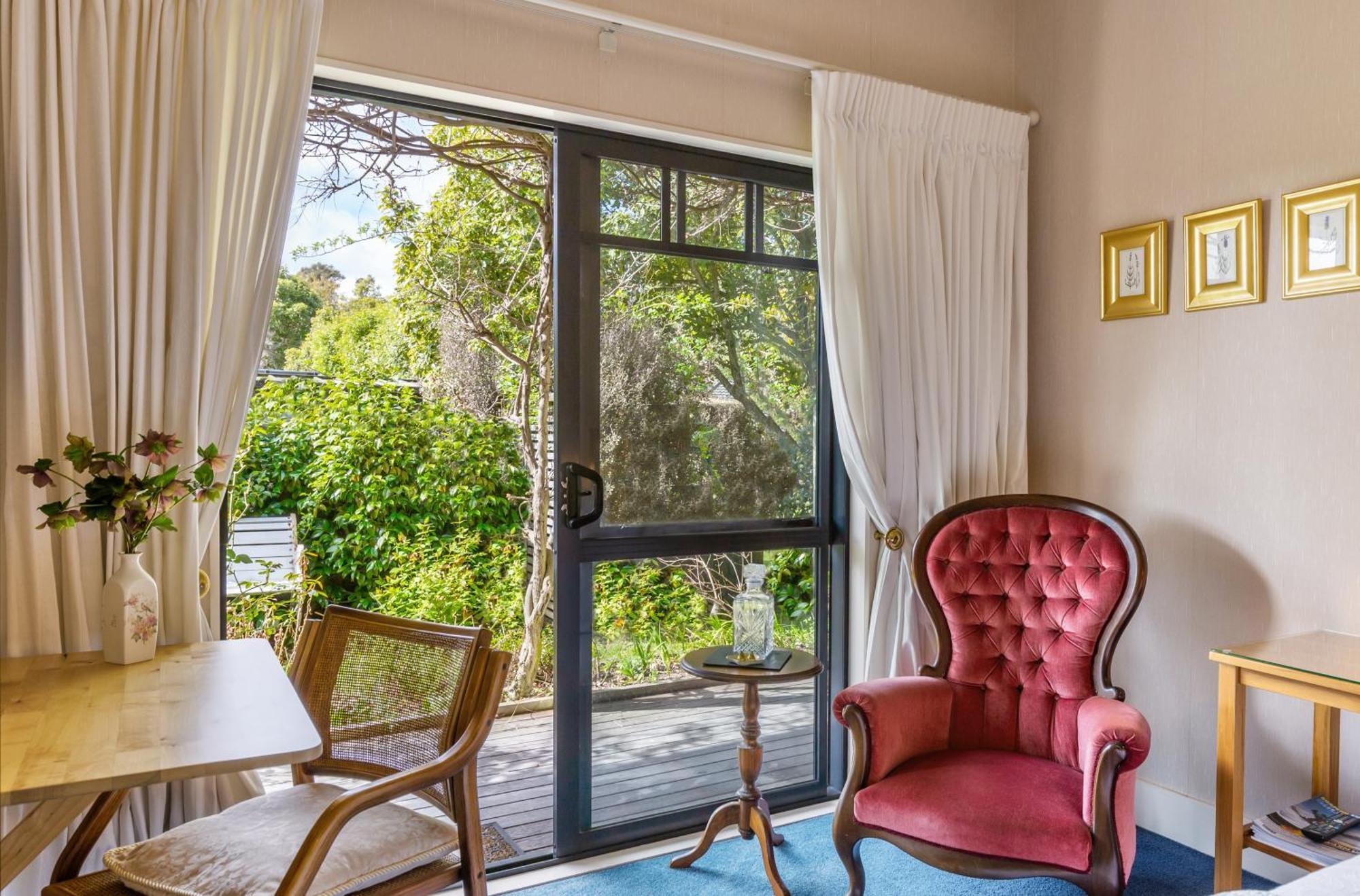 Olive Rabbit - Boutique Bed & Breakfast Turangi Exterior photo